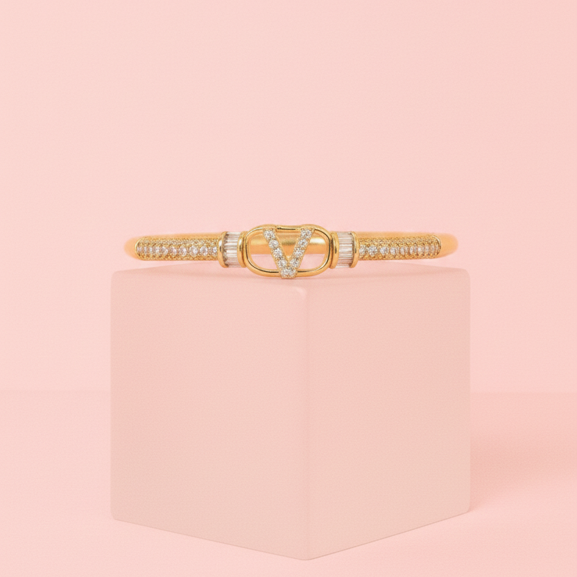 Brazalete V de Lujo