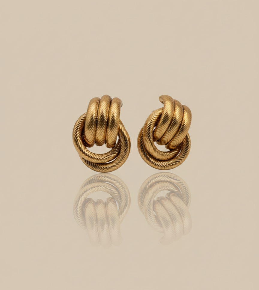 PENDIENTES NUDO DORADO