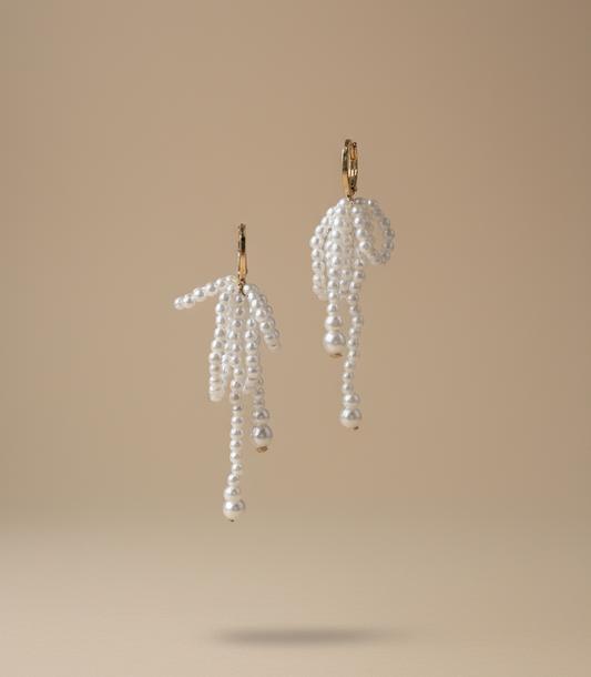 PENDIENTE LAZO DE PERLAS