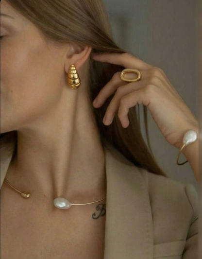 PENDIENTE DE GOTA CORTA