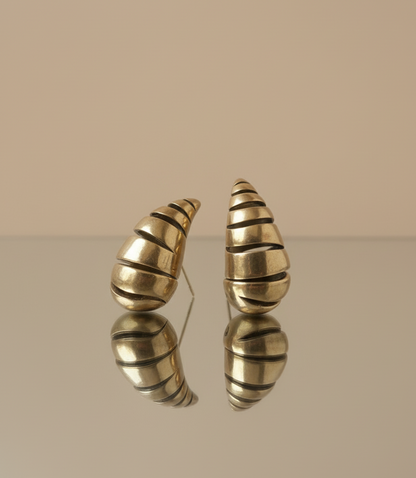 PENDIENTE DE GOTA CORTA